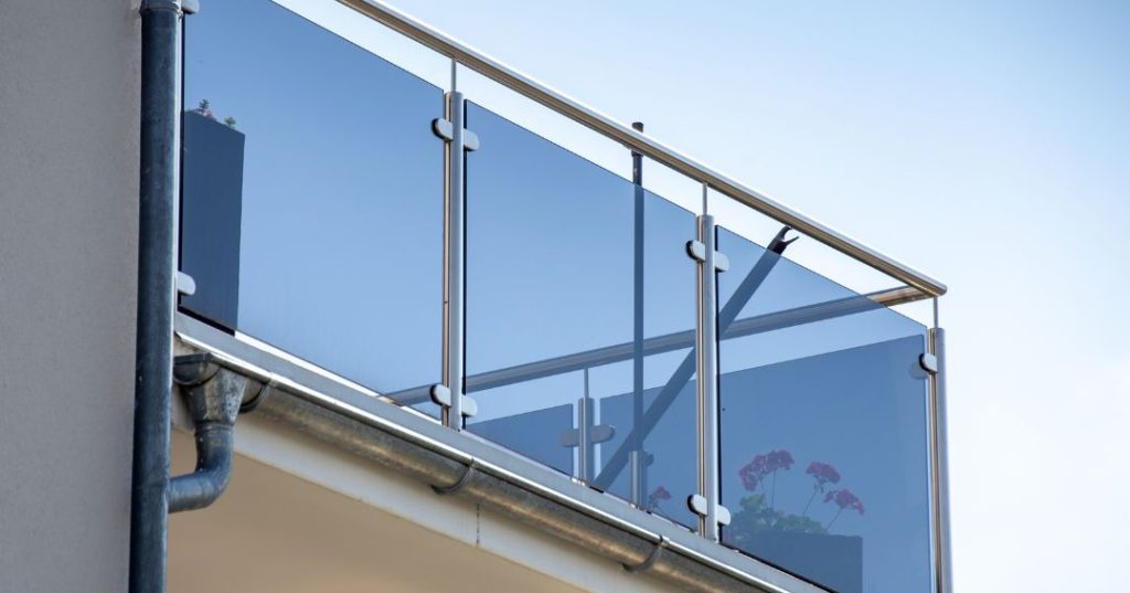 Guarda-corpo de vidro em Joinville